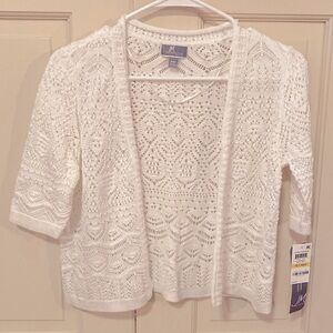NWT JM Collection Cropped White Crocheted Shrug, size Petite Medium